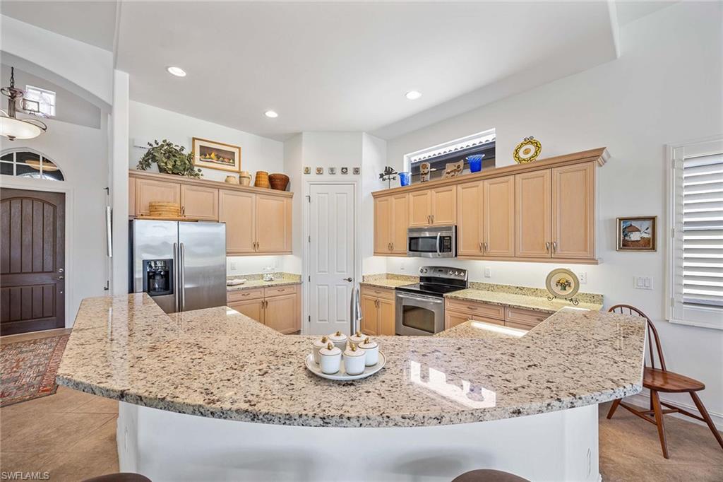 6574 Caldecott Dr Property Photo 11