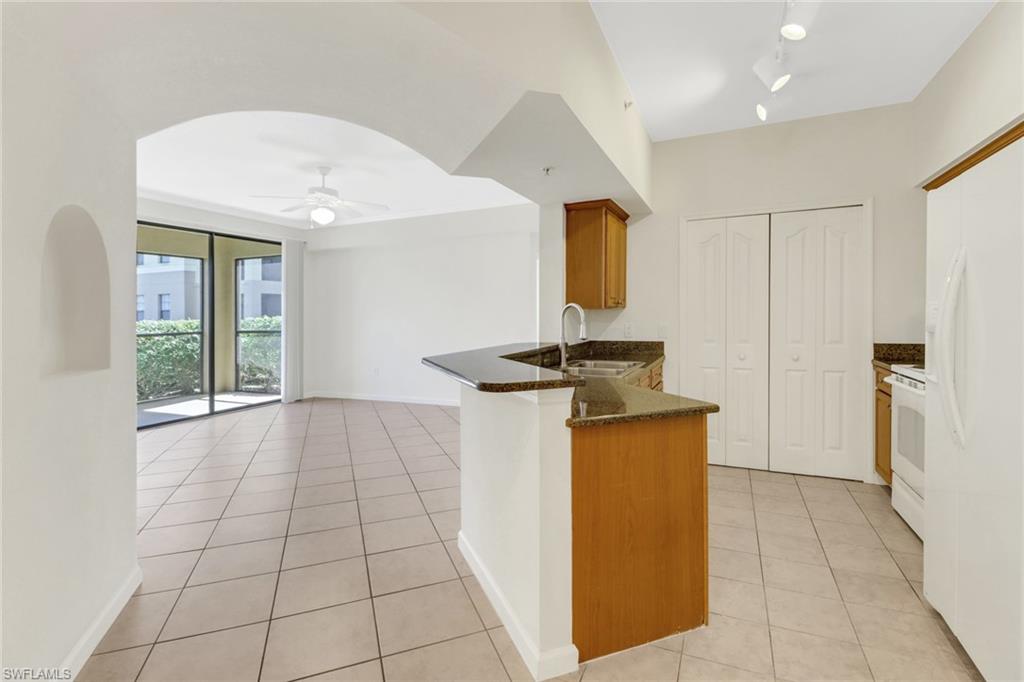 13010 Positano Cir # 108 Property Photo 6
