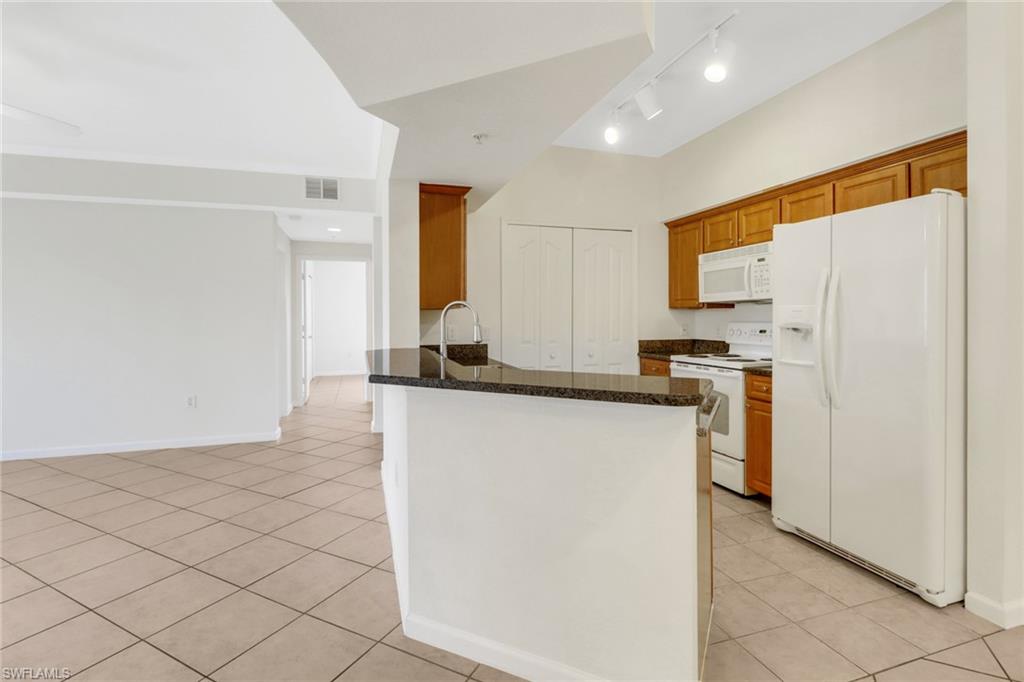 13010 Positano Cir # 108 Property Photo 7
