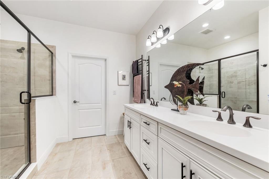 6948 Avalon Cir # 608 Property Photo 14