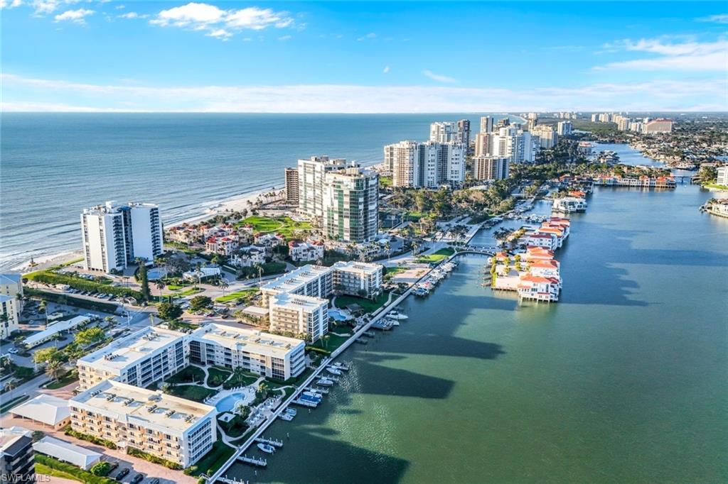 3450 Gulf Shore Blvd N # 306 Property Photo 1