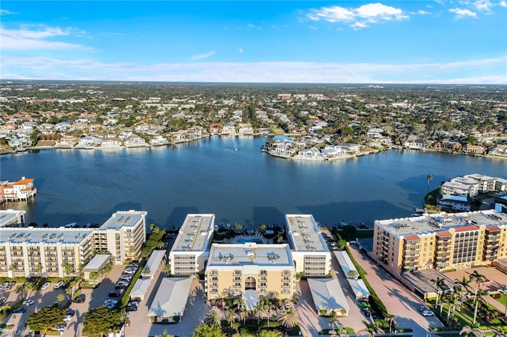 3450 Gulf Shore Blvd N # 306 Property Photo 32