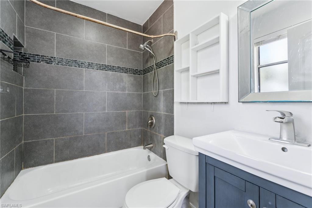 1409 Ne 17th Pl Property Photo 15