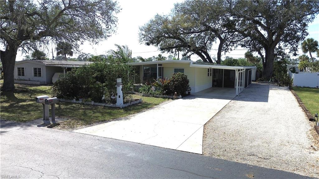 27366 Bourbonniere Dr Property Photo