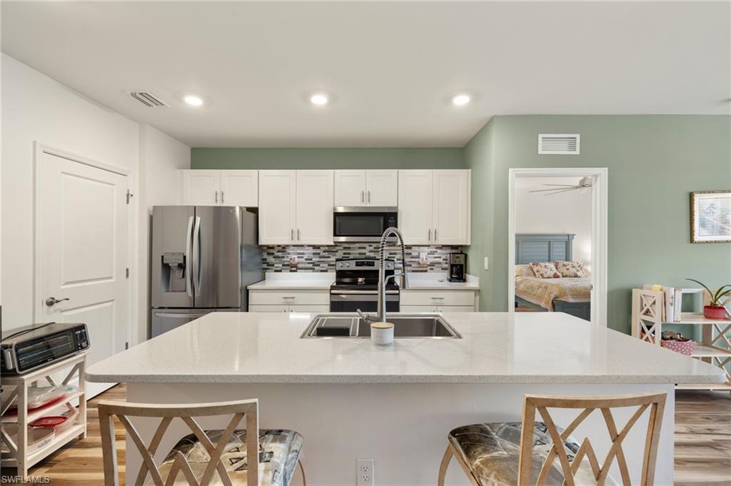 18512 Marlin Kite Ln Property Photo 7
