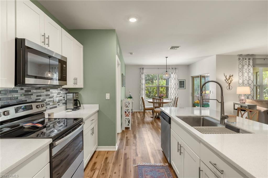 18512 Marlin Kite Ln Property Photo 9