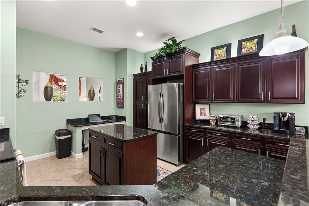 8583 Via Lungomare Cir # 202 Property Photo 3