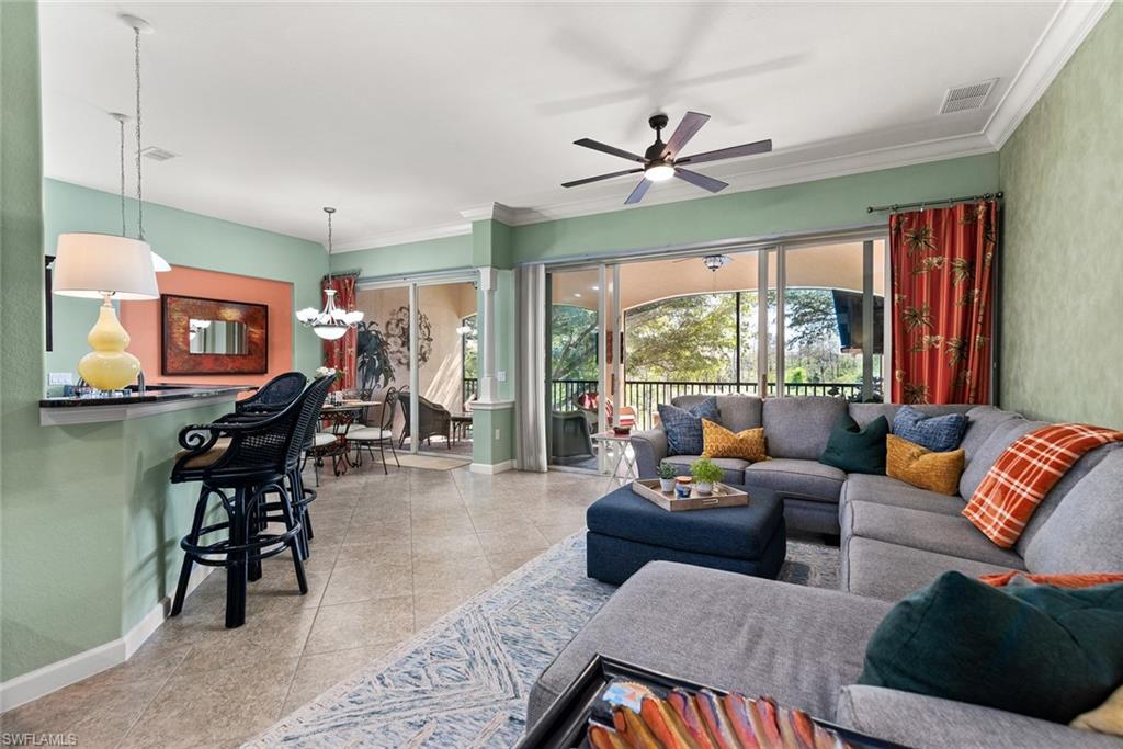 8583 Via Lungomare Cir # 202 Property Photo 4