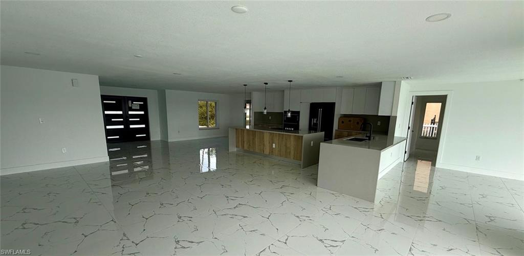111 North Shore Ave Property Photo 13
