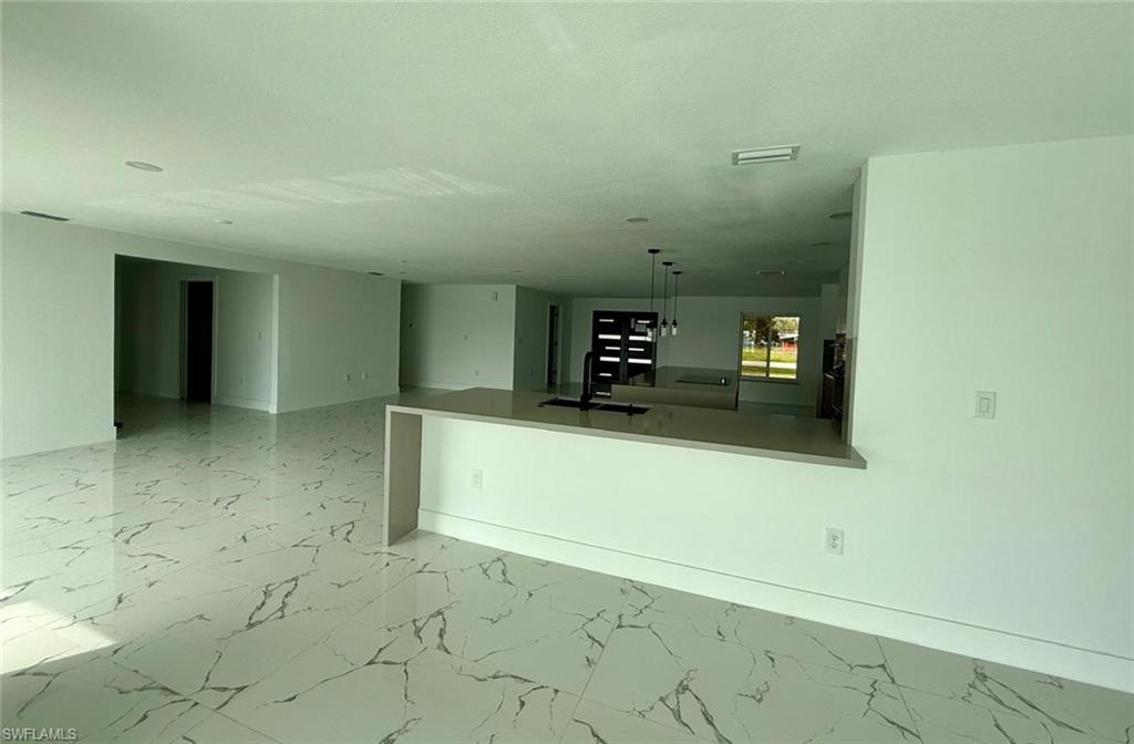 111 North Shore Ave Property Photo 14