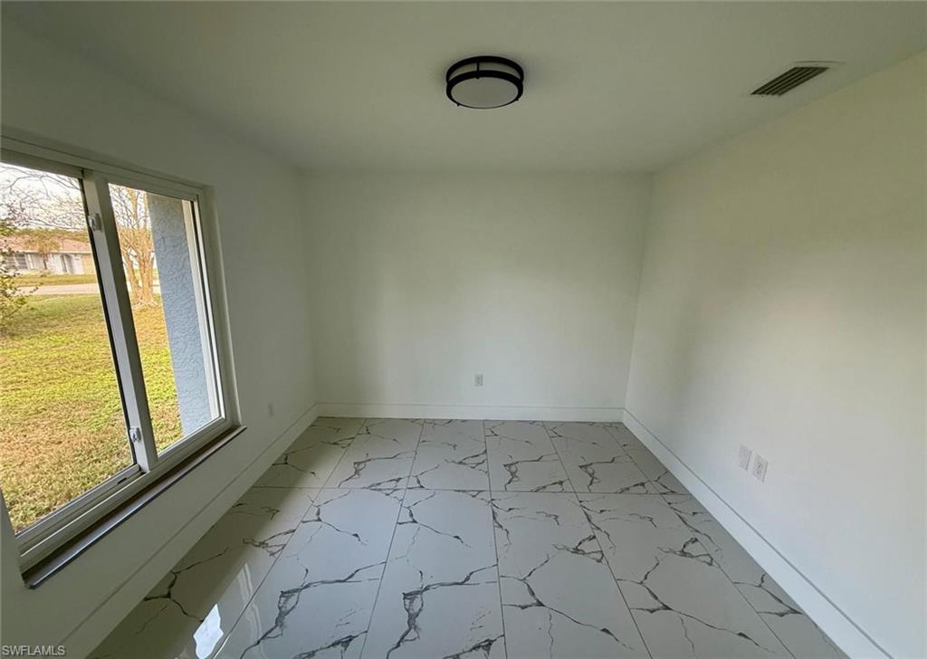 111 North Shore Ave Property Photo 27