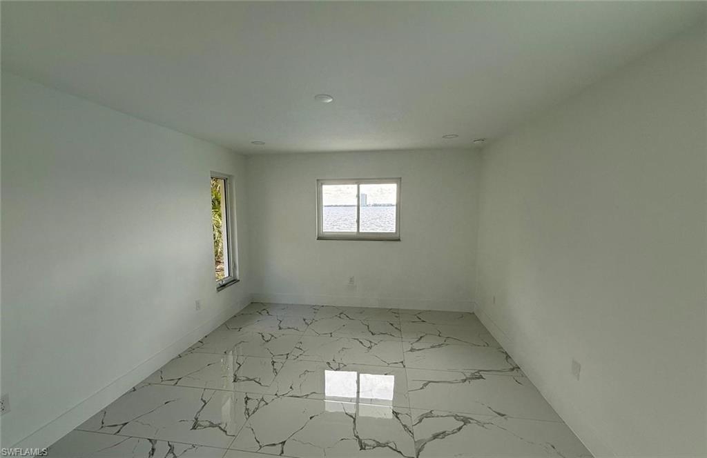 111 North Shore Ave Property Photo 28