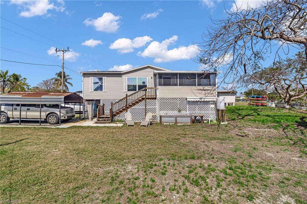 228 Mamie St Property Photo 2