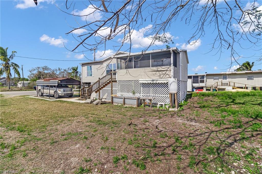 228 Mamie St Property Photo 3