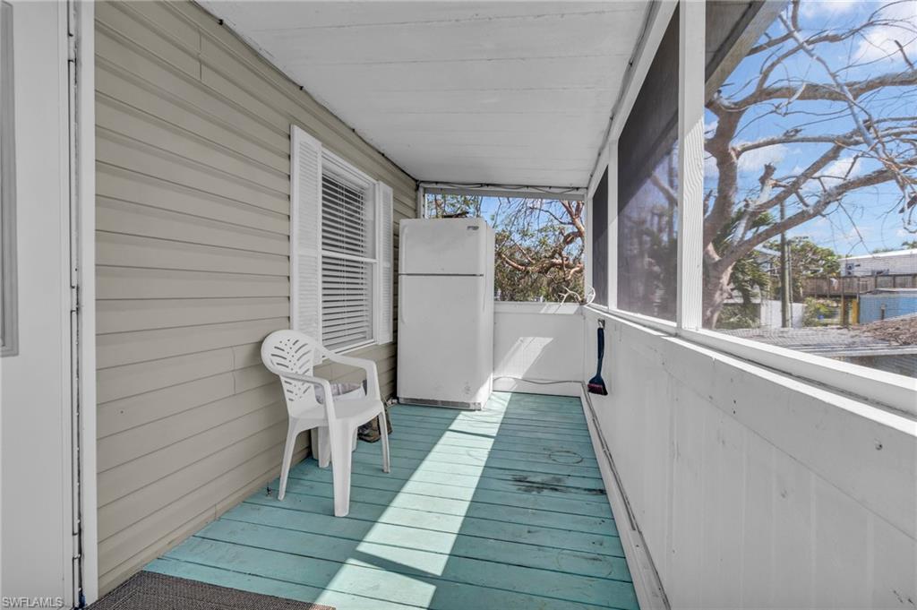 228 Mamie St Property Photo 8