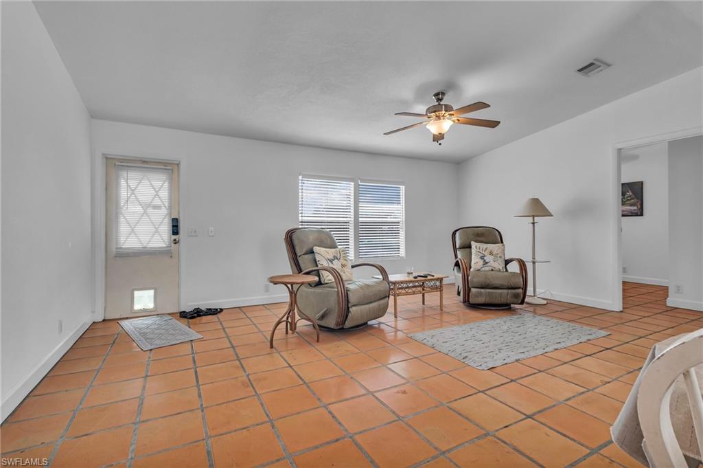 228 Mamie St Property Photo 14