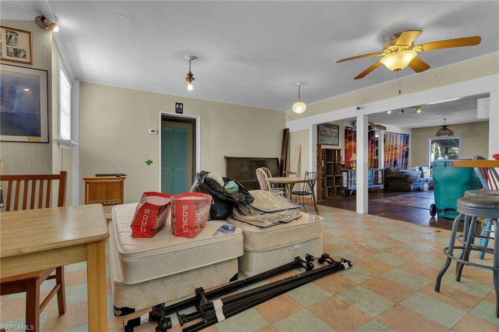 238 Mamie St Property Photo 11