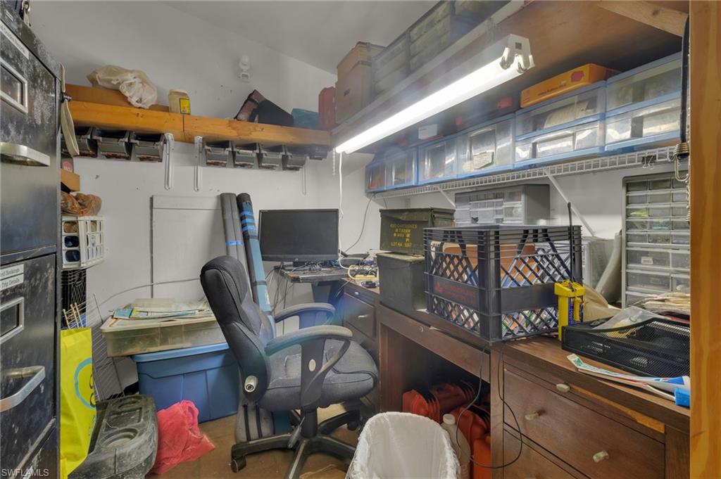 238 Mamie St Property Photo 14
