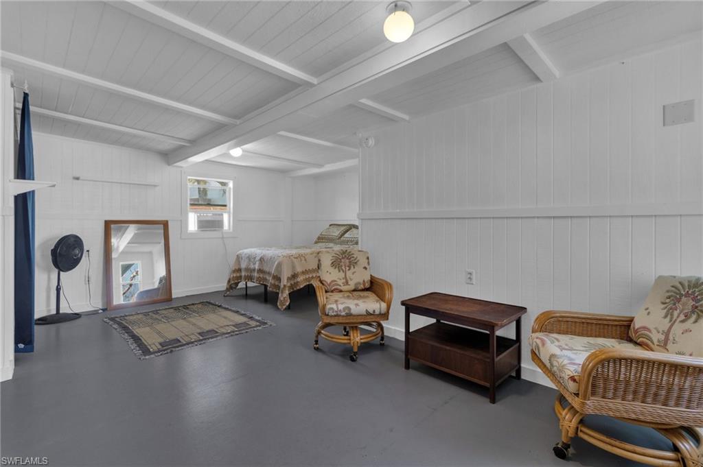 238 Mamie St Property Photo 24