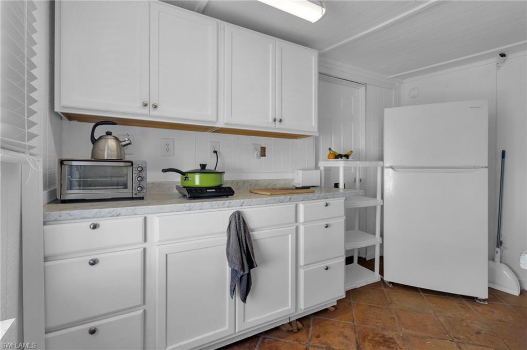 238 Mamie St Property Photo 29