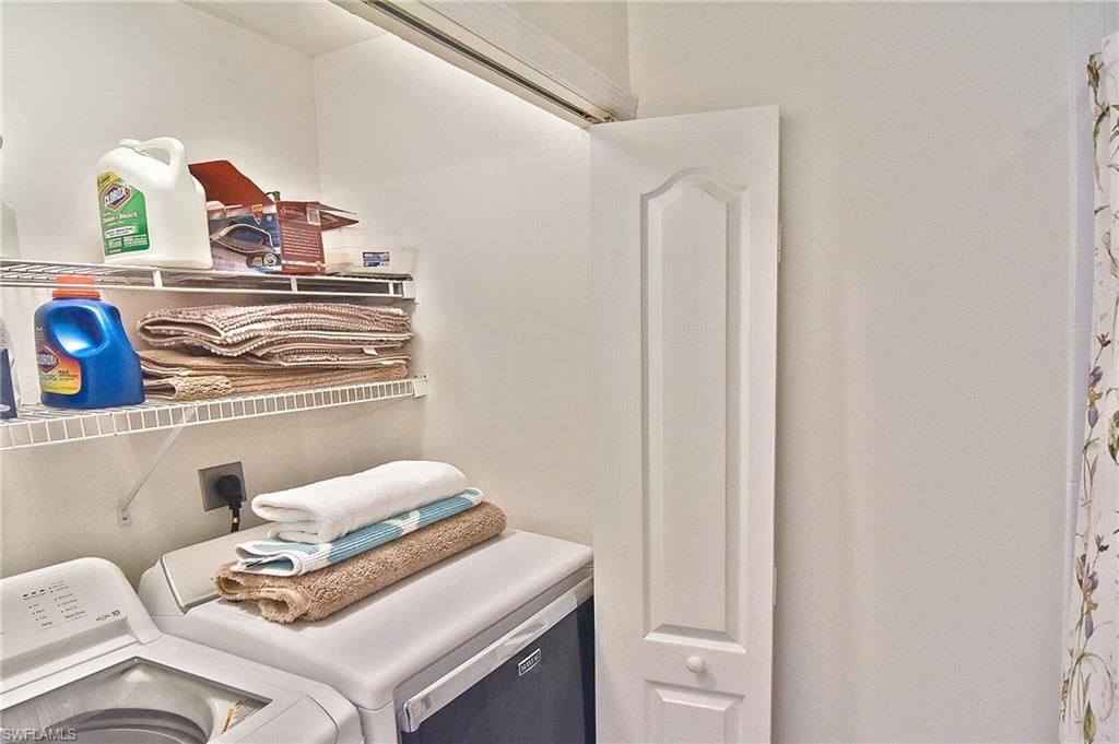 8066 Queen Palm Ln # 525 Property Photo 12