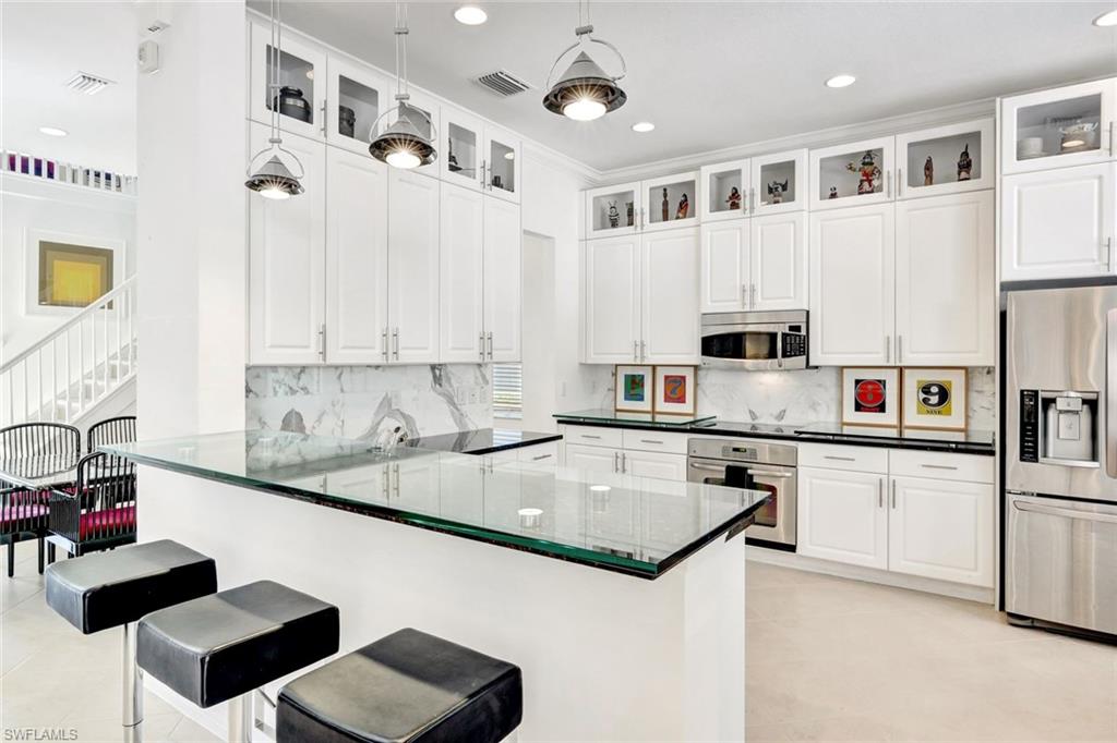 6577 Marbella Ln Property Photo 8