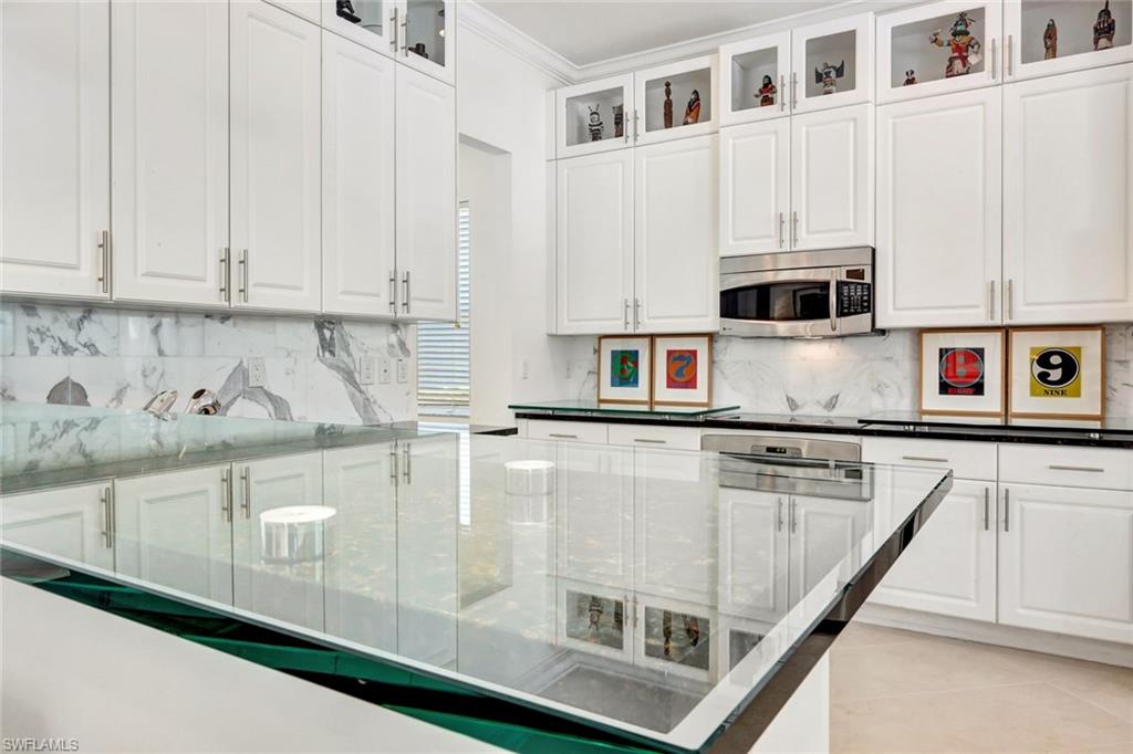 6577 Marbella Ln Property Photo 10