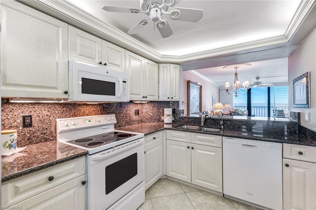320 Seaview Ct # 805 Property Photo 14