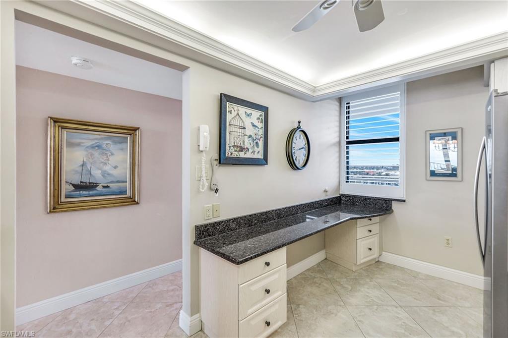 320 Seaview Ct # 805 Property Photo 18