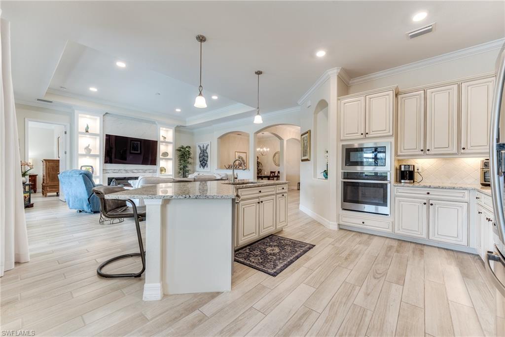 28041 Wicklow Ct Property Photo 5
