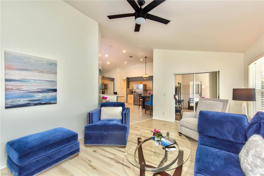 22030 Seashore Cir Property Photo 5