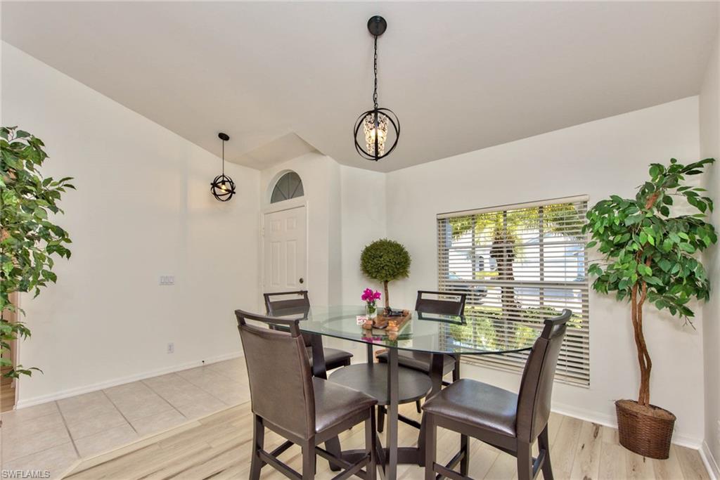 22030 Seashore Cir Property Photo 6