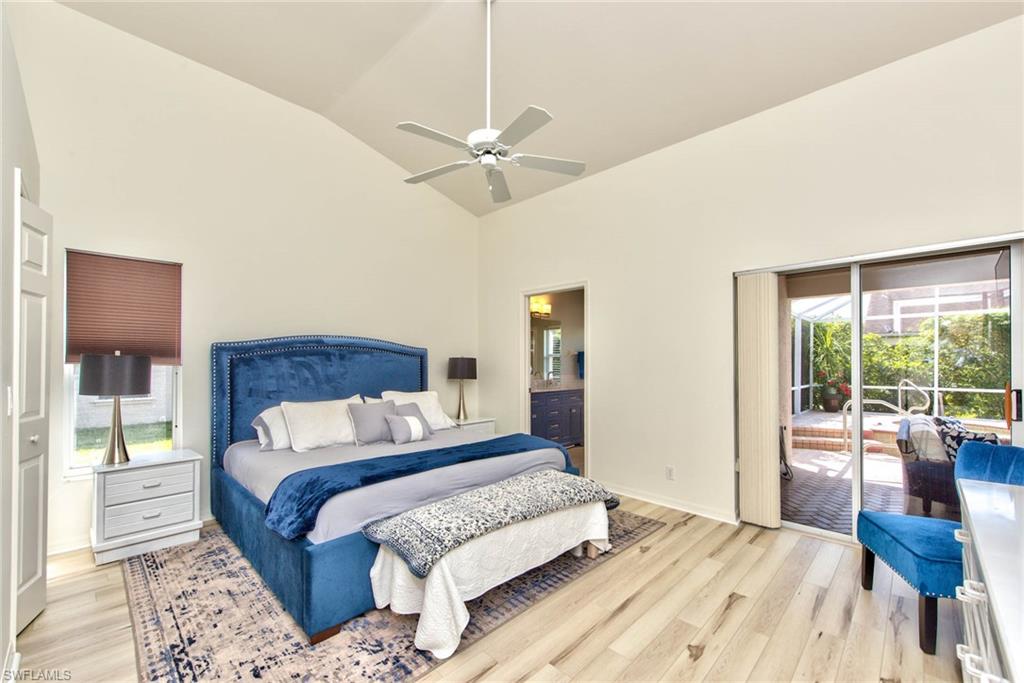 22030 Seashore Cir Property Photo 12