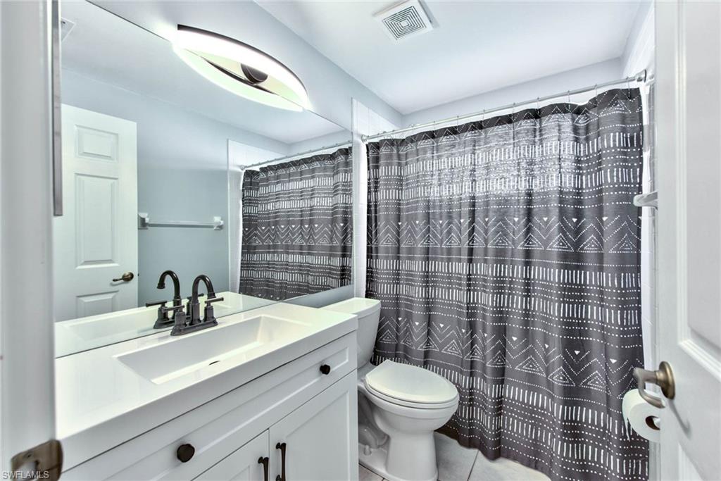 22030 Seashore Cir Property Photo 19