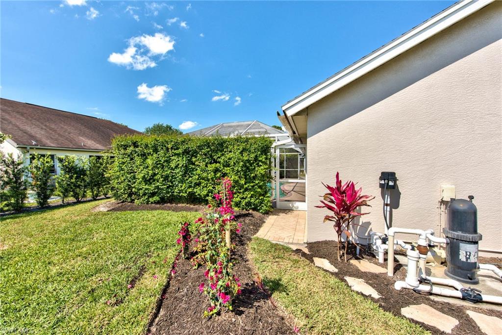 22030 Seashore Cir Property Photo 29