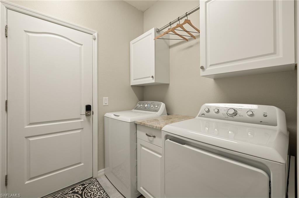 1632 Santiago Cir Property Photo 23