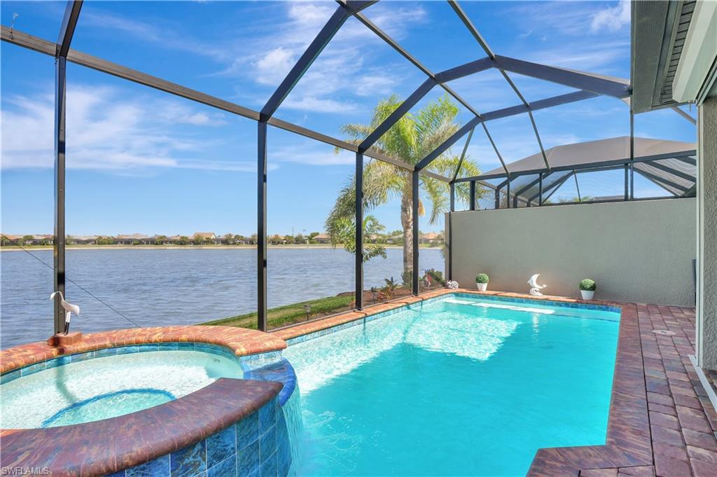 7815 Jacaranda Ln Property Photo 3