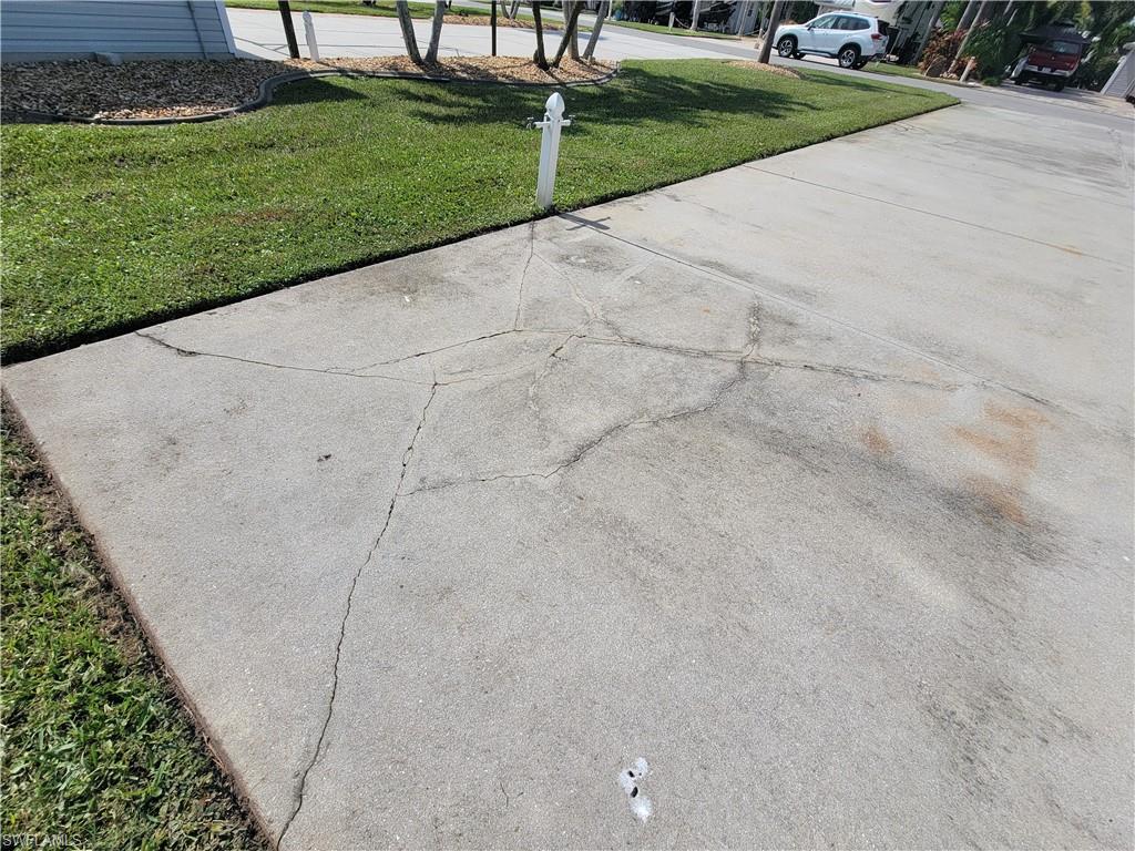 5761 Pathwood Ct Property Photo 4