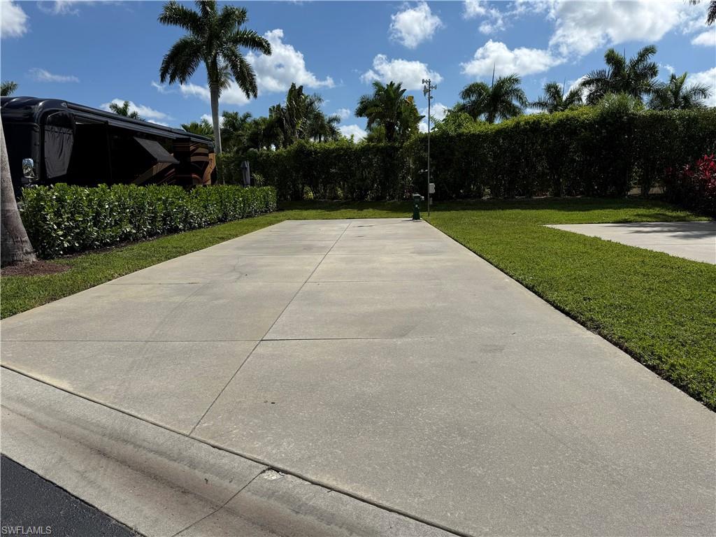 13594 Snapper Ln Property Photo 3
