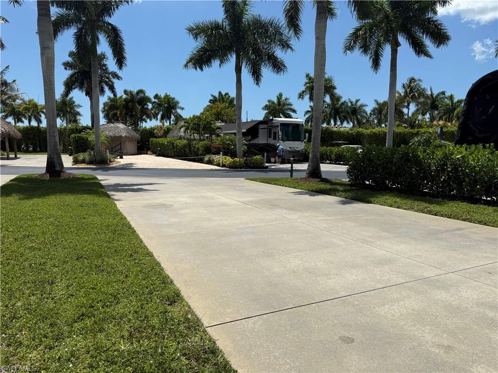 13594 Snapper Ln Property Photo 5