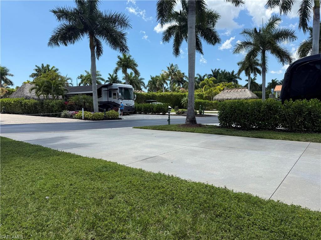 13594 Snapper Ln Property Photo 11