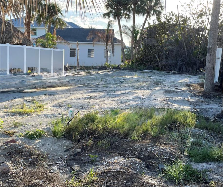 260 Miramar ST Property Photo 1