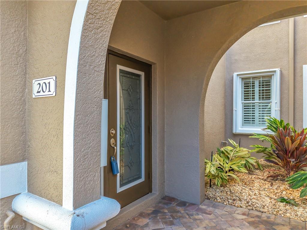 12913 New Market St 201 Property Photo 6