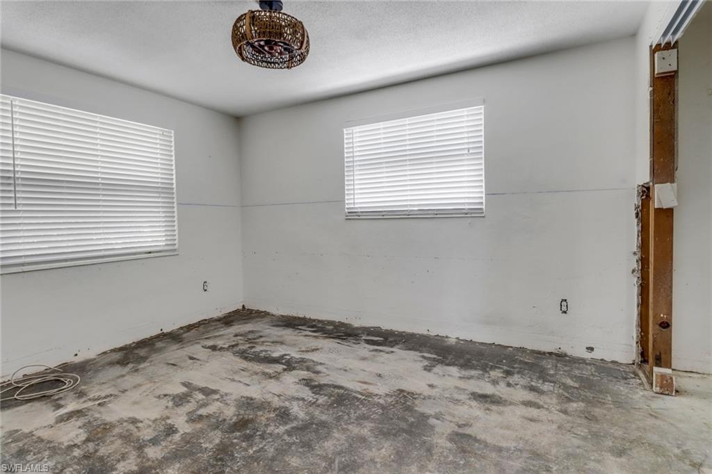 2686 Clyde St Property Photo 28