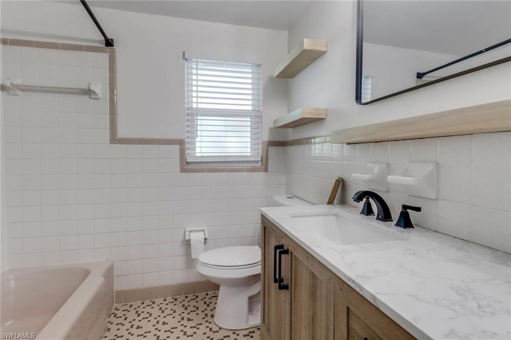 2686 Clyde St Property Photo 31