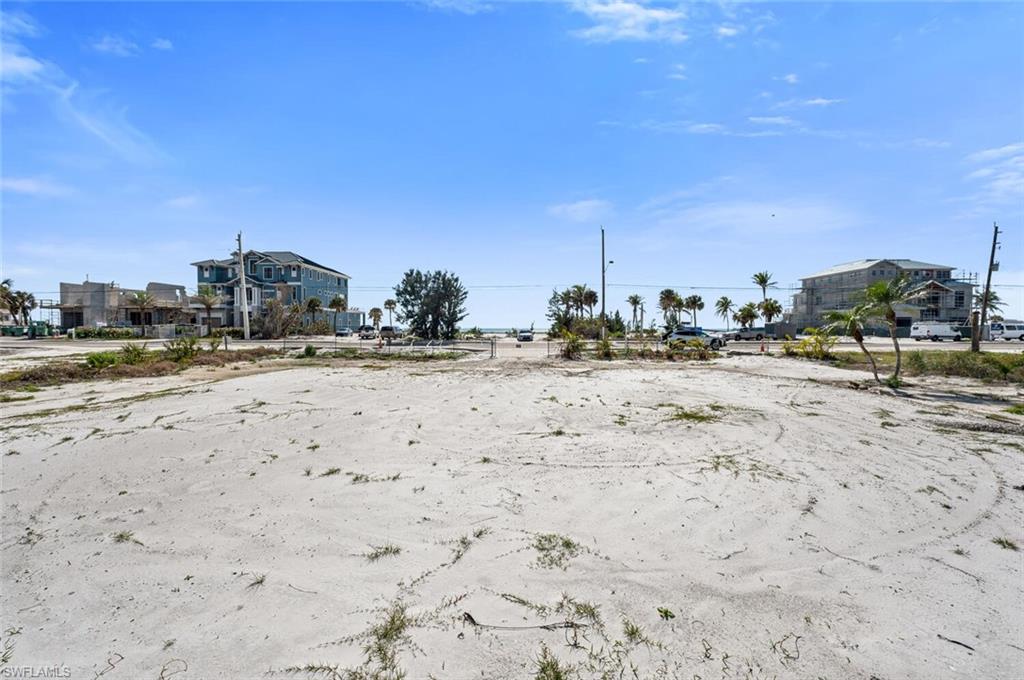 5755 Estero Blvd Property Photo 7