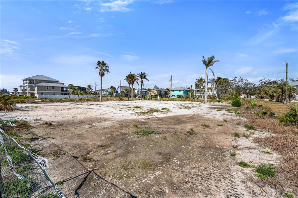 5755 Estero Blvd Property Photo 8