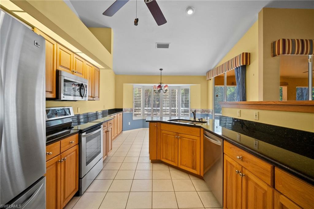 12755 Huntters Ridge Dr Property Photo 3