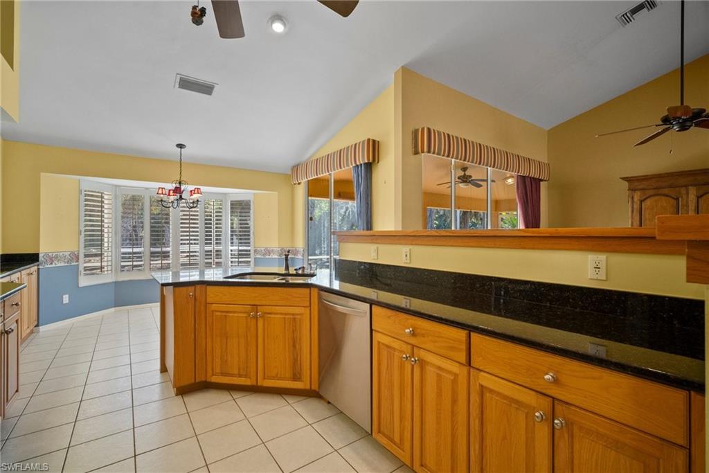 12755 Huntters Ridge Dr Property Photo 4