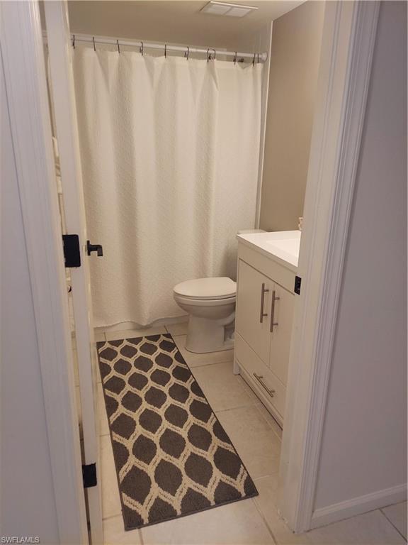 3705 Amberly Cir # F103 Property Photo 7